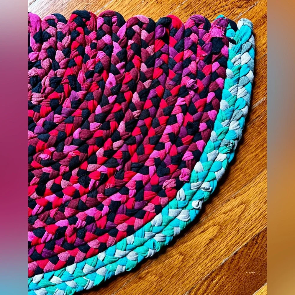 🍉Watermelon Handbraided Rug🍉 - Picture 6 of 16